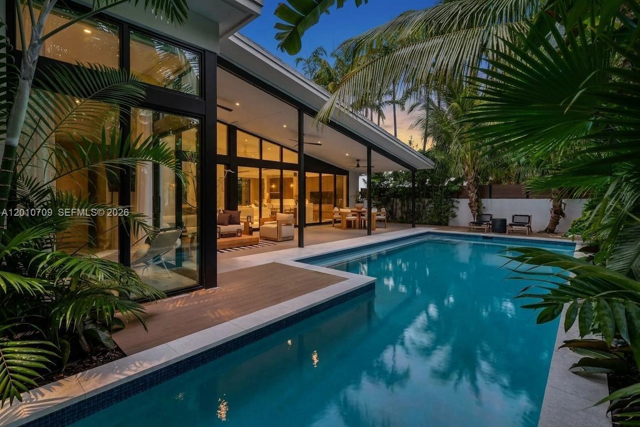 5225 La Gorce Dr Miami Beach, FL 33140
