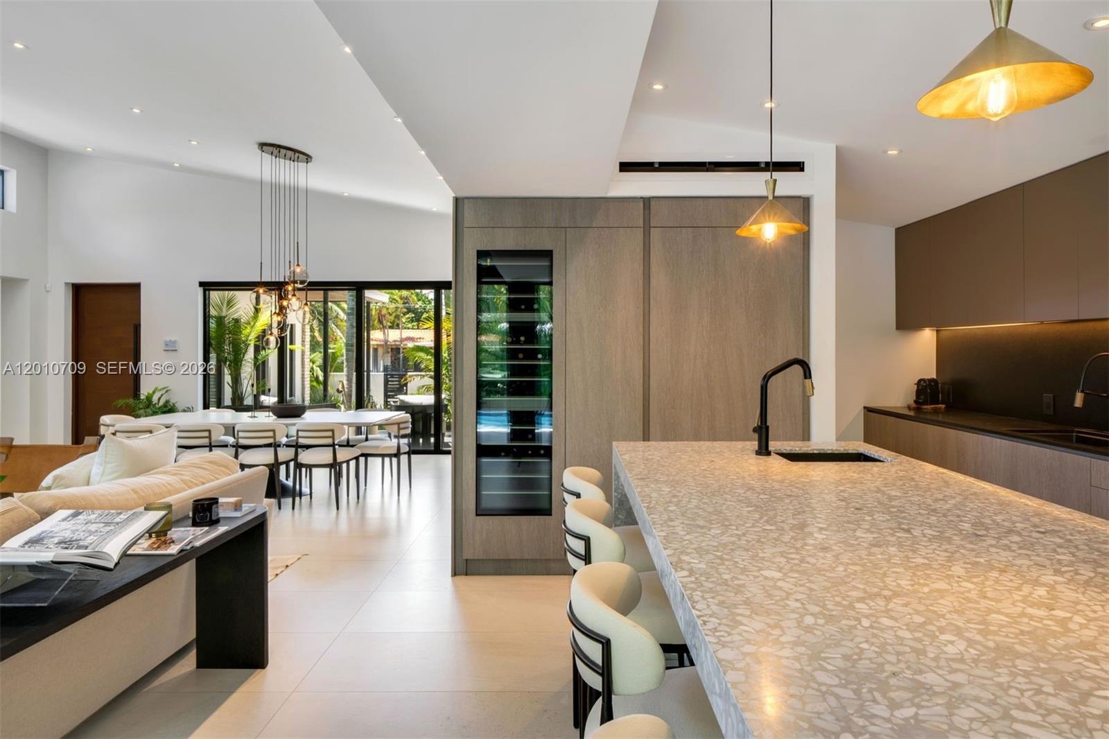 5225 La Gorce Dr Miami Beach, FL 33140