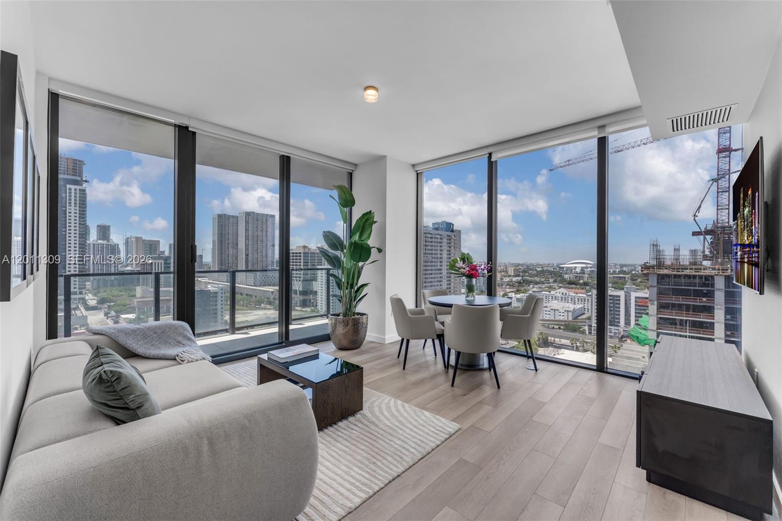 20 NE 11st St #3410 Miami, FL 33132