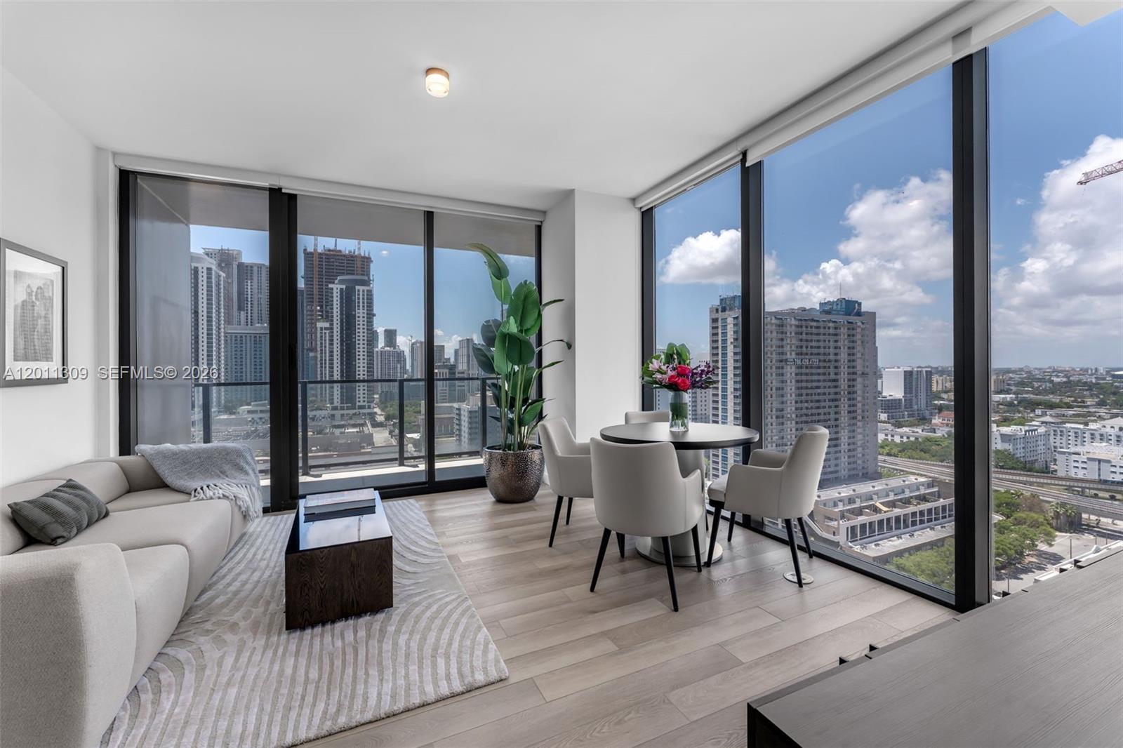 20 NE 11st St #3410 Miami, FL 33132