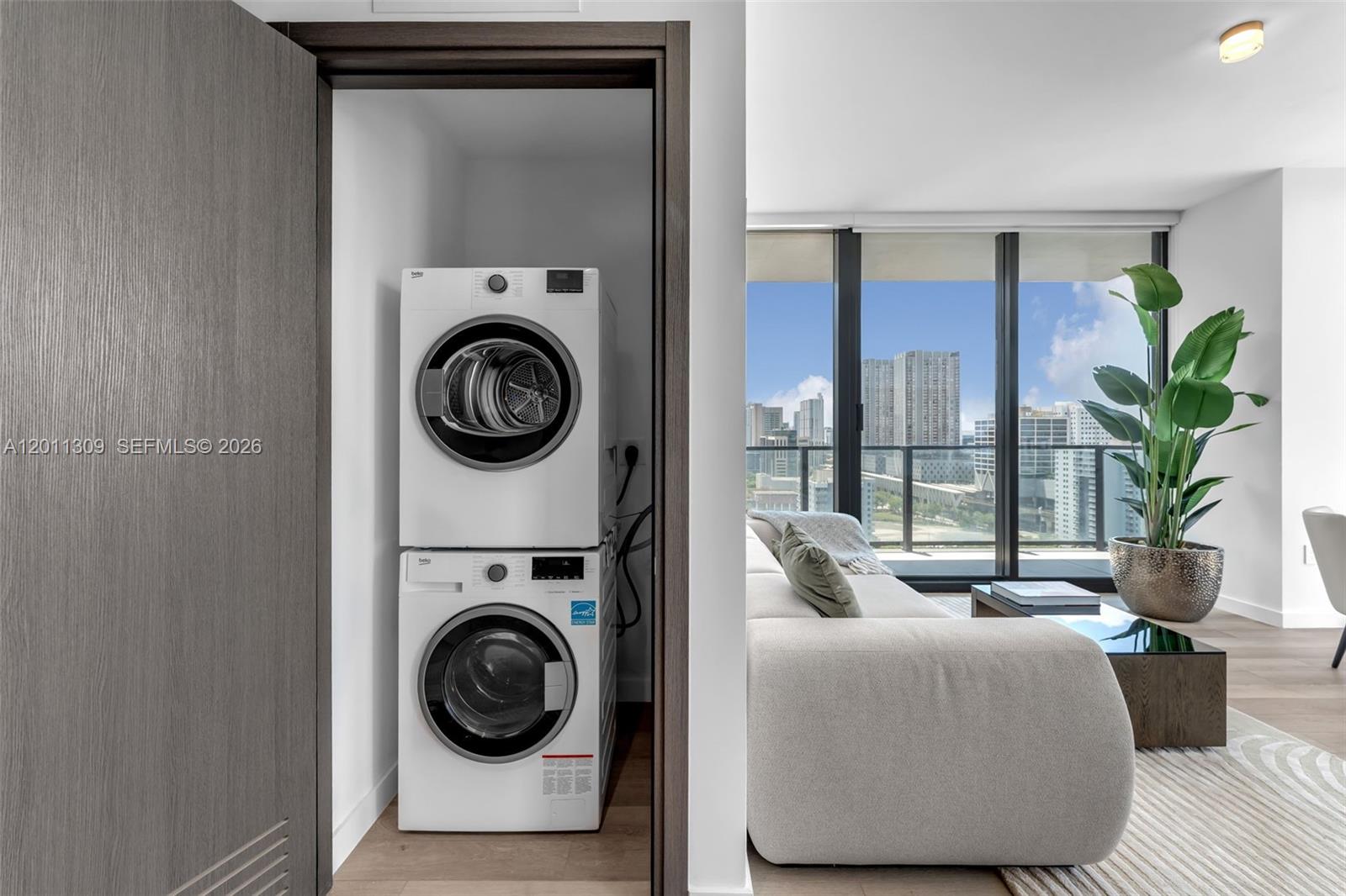 20 NE 11st St #3410 Miami, FL 33132