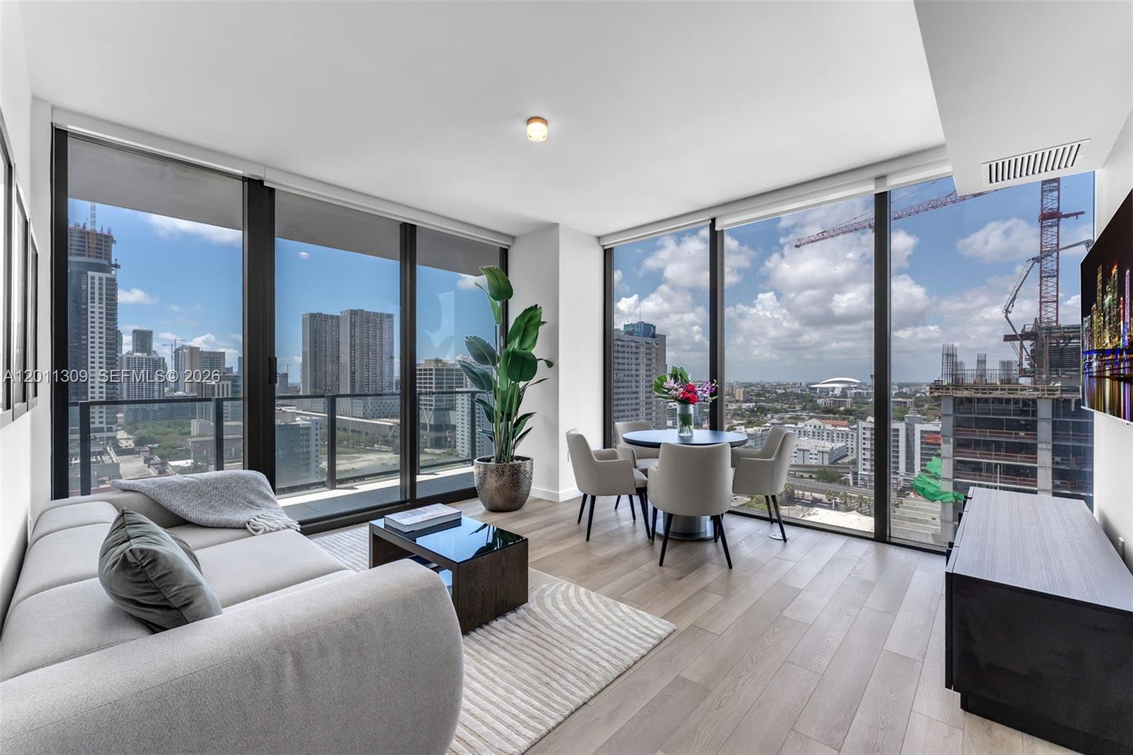 20 NE 11st St #3410 Miami, FL 33132
