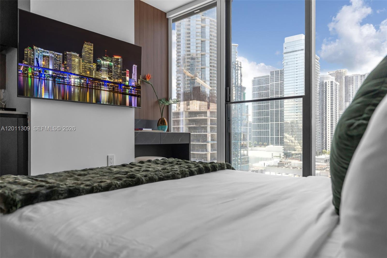 20 NE 11st St #3410 Miami, FL 33132
