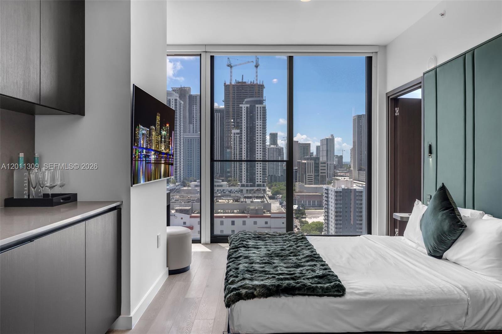20 NE 11st St #3410 Miami, FL 33132