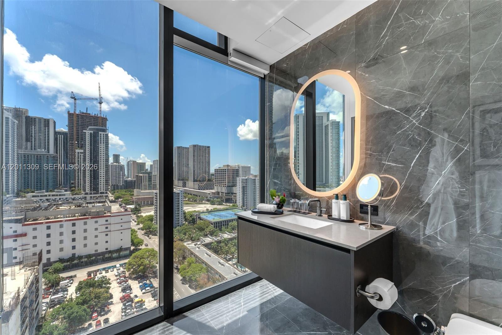 20 NE 11st St #3410 Miami, FL 33132