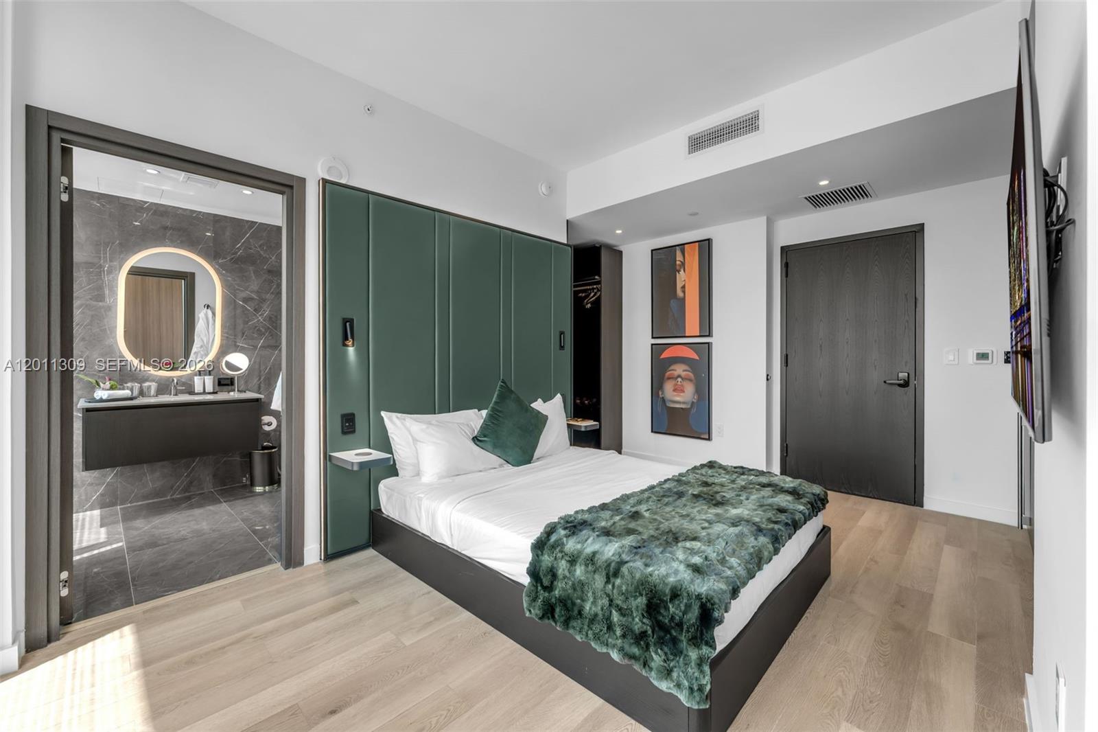 20 NE 11st St #3410 Miami, FL 33132