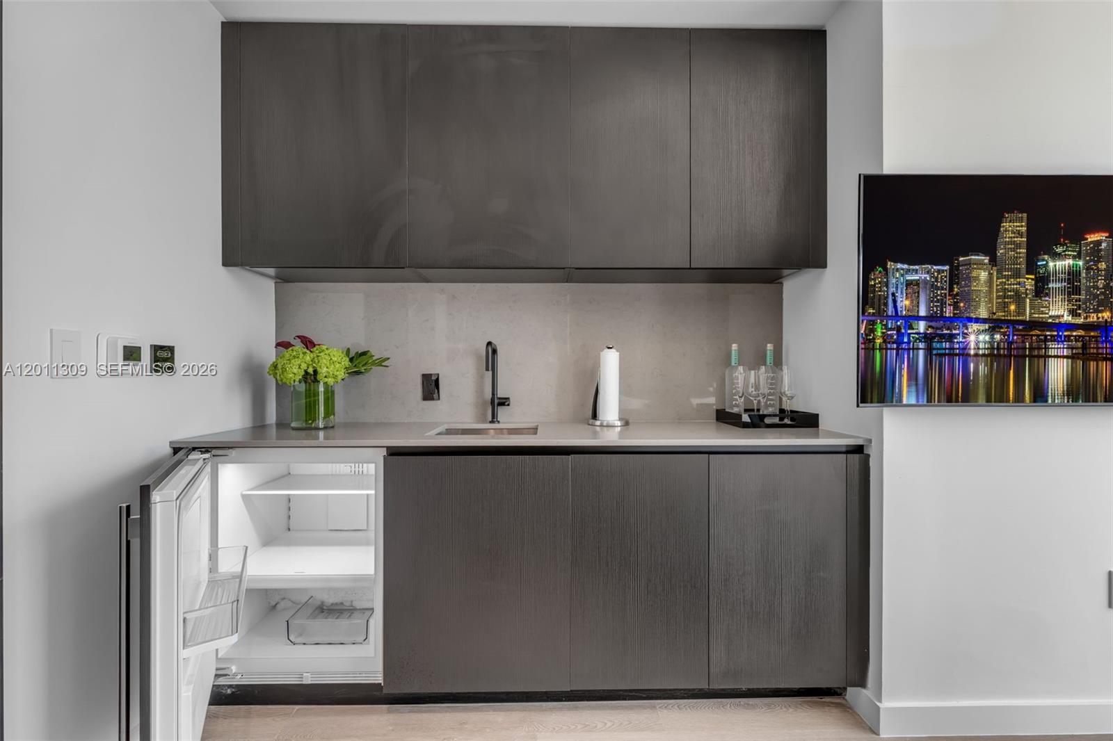 20 NE 11st St #3410 Miami, FL 33132