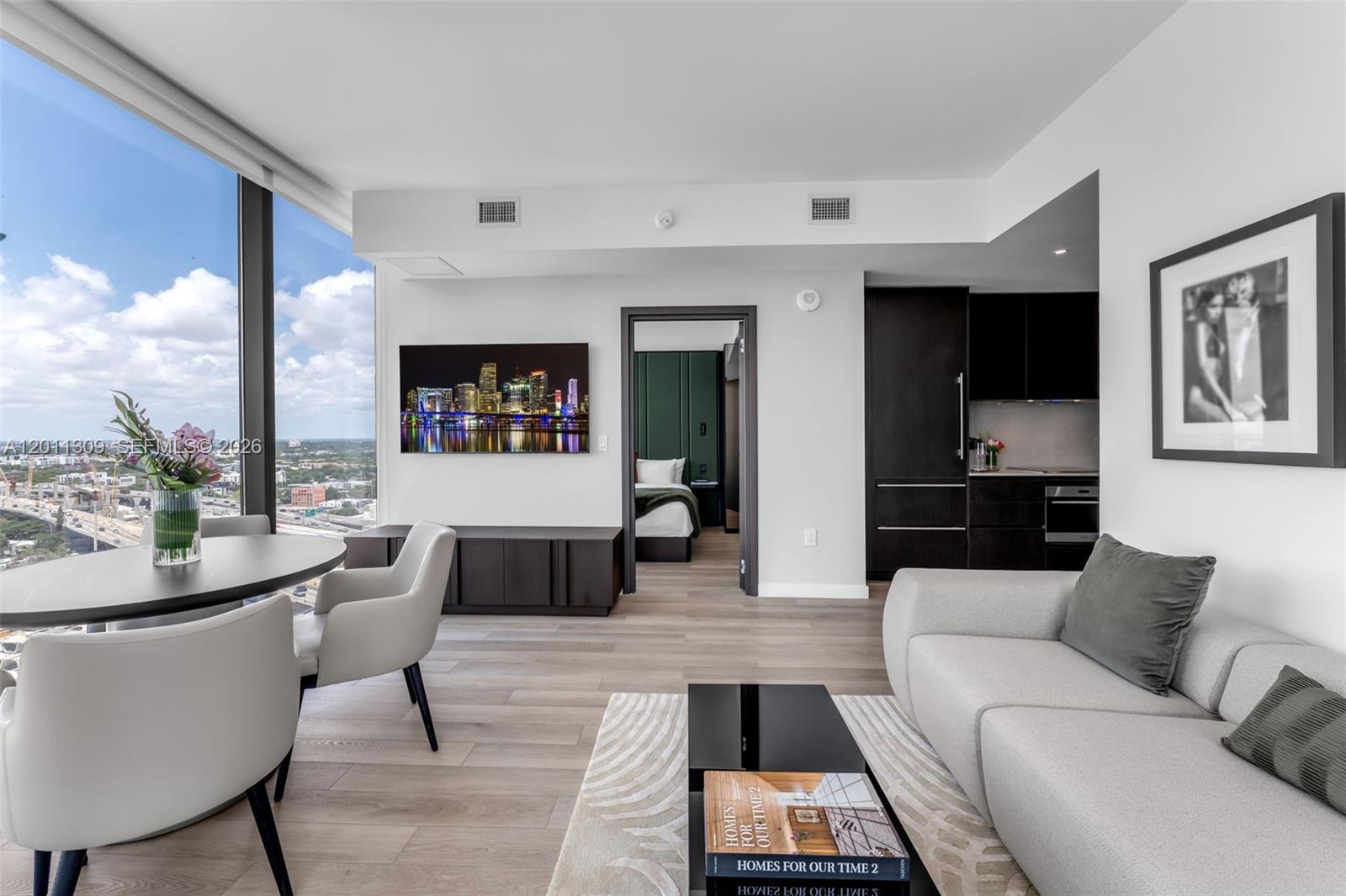 20 NE 11st St #3410 Miami, FL 33132