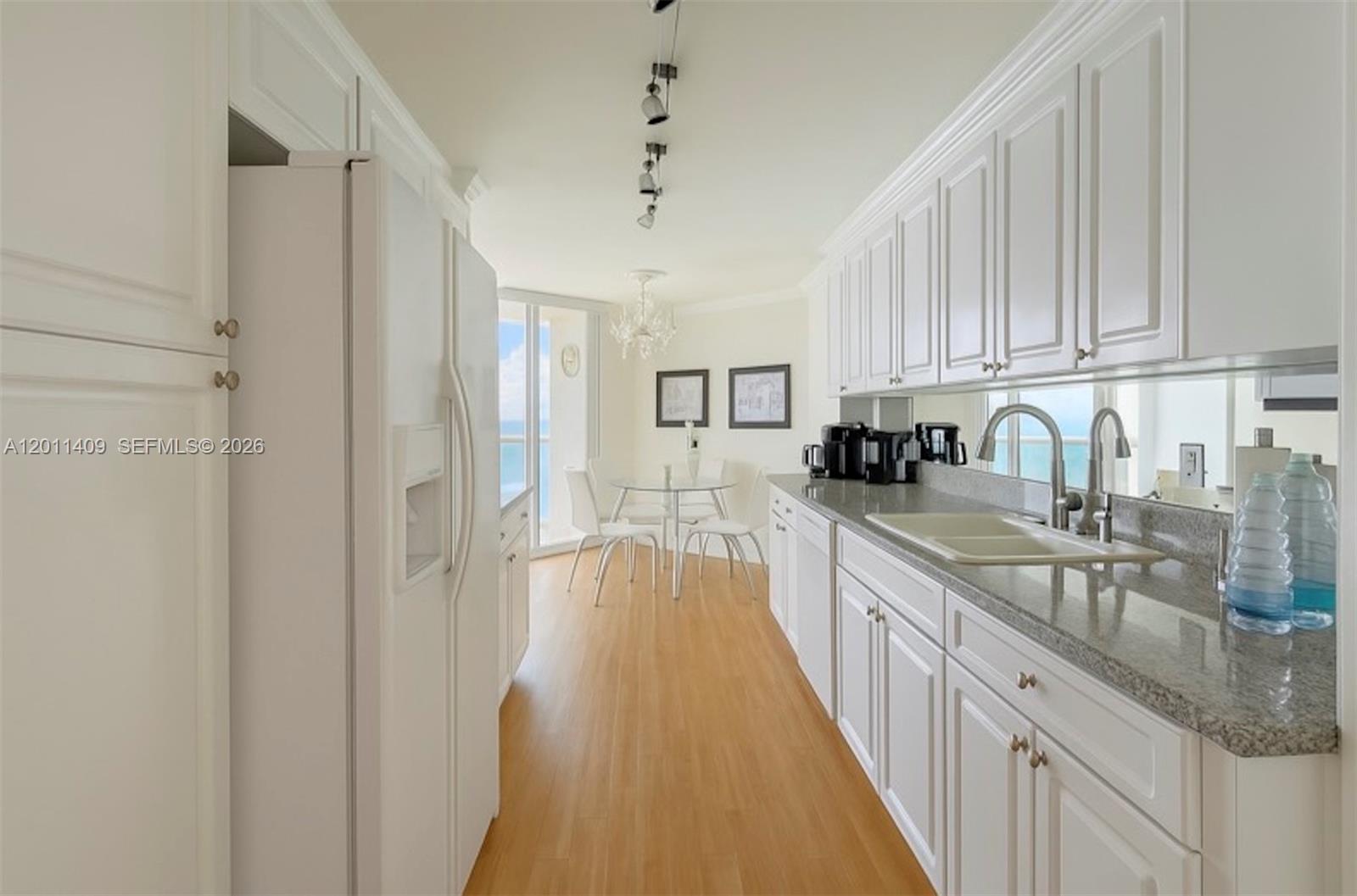 16711 Collins Ave #2301 Sunny Isles Beach, FL 33160