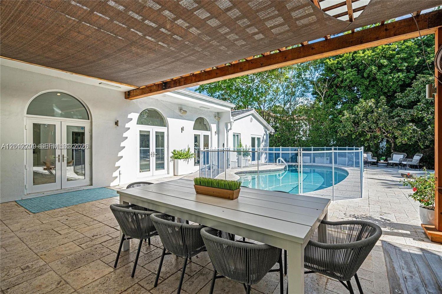 530 Sabal Palm Rd Miami, FL 33137