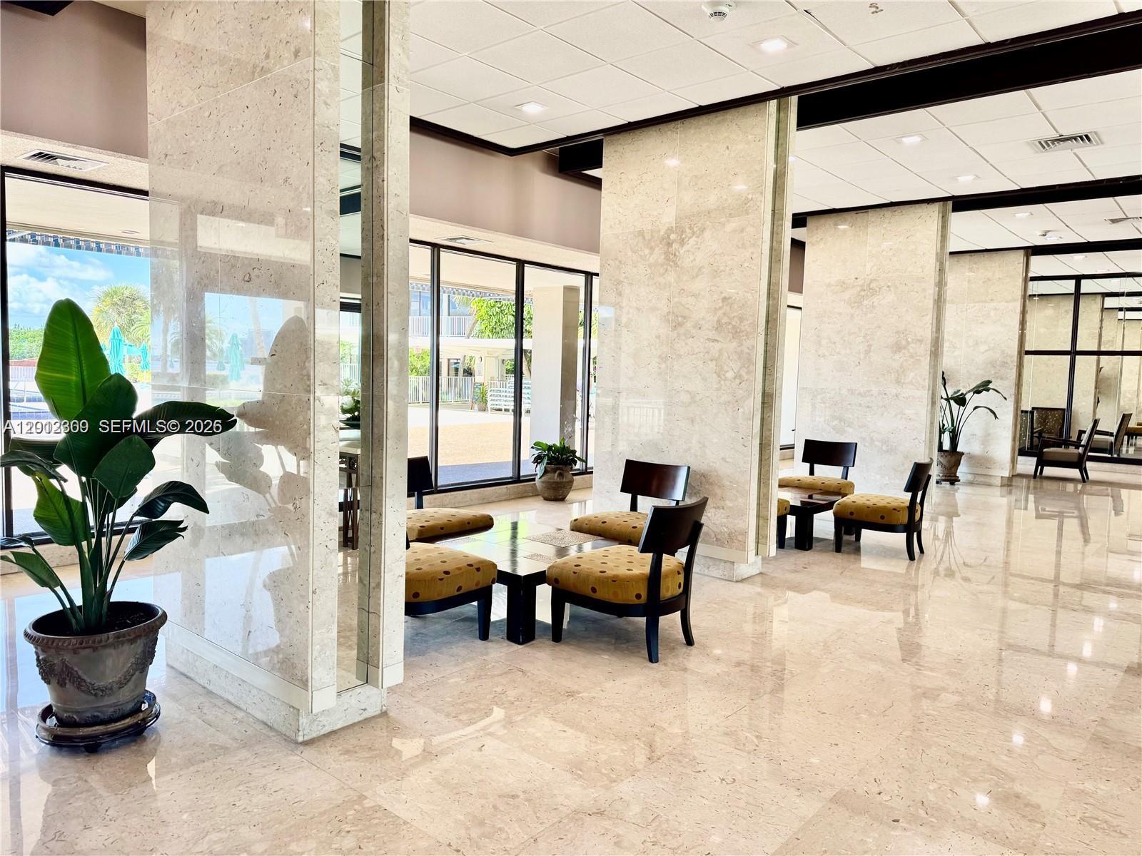image Arlen House Condo12