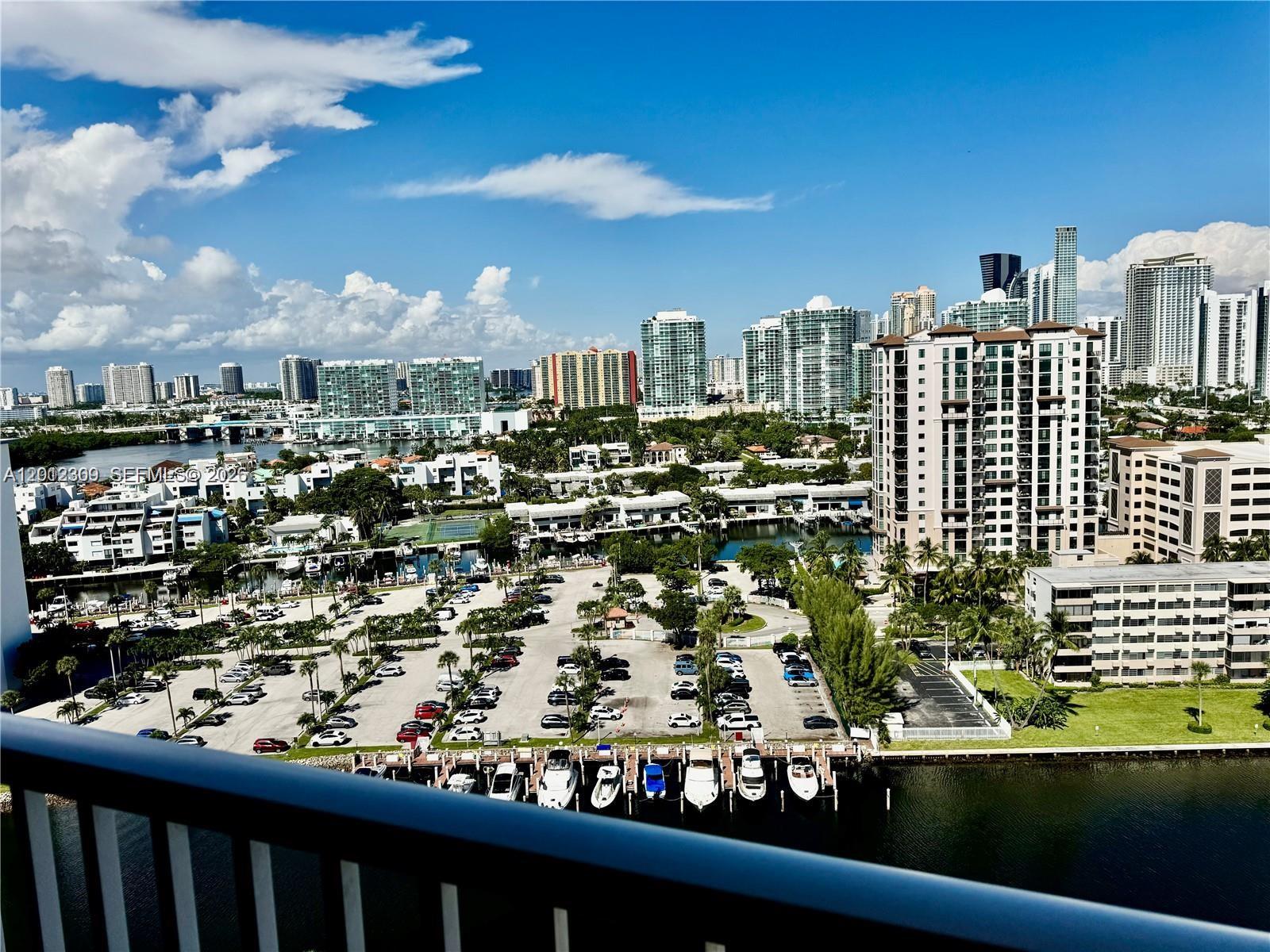 image Arlen House Condo18