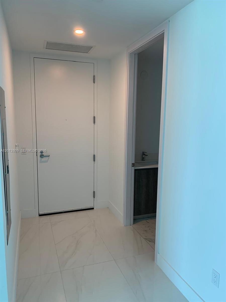 17550 Collins Ave #1204 Sunny Isles Beach, FL 33160