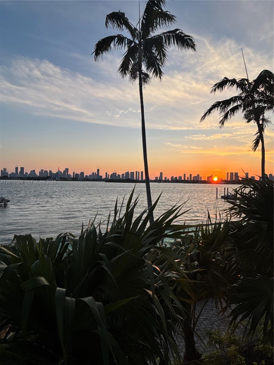 1500 Bay Rd #1568S Miami Beach, FL 33139