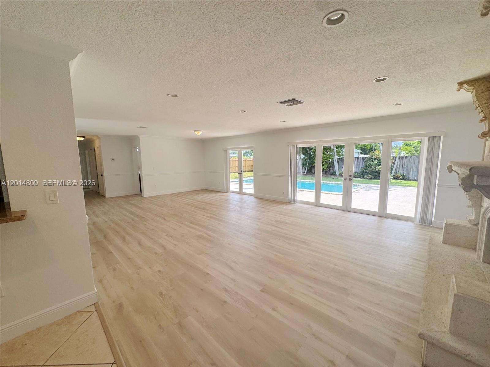 9620 Kendale Blvd Miami, FL 33176