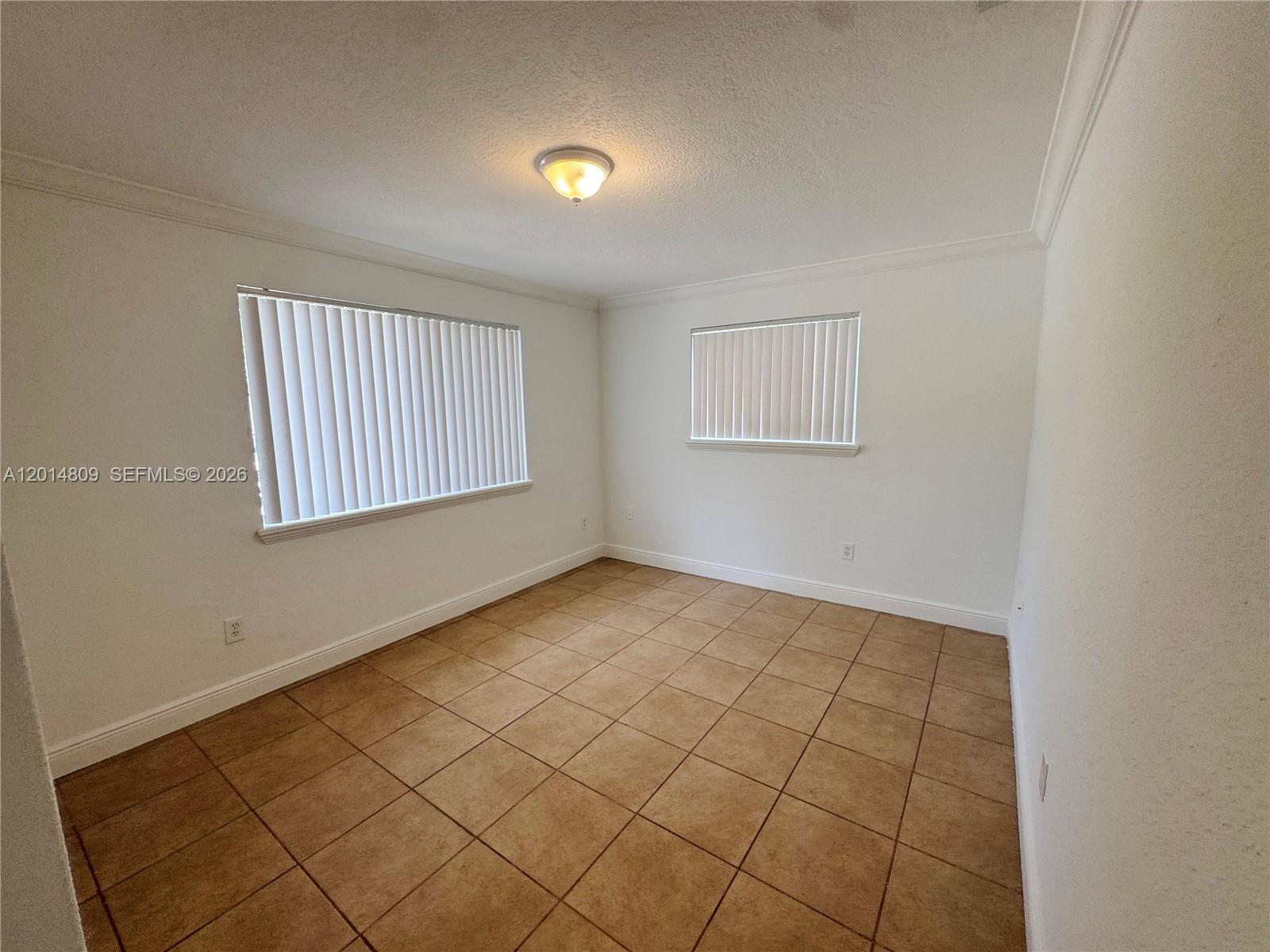 9620 Kendale Blvd Miami, FL 33176