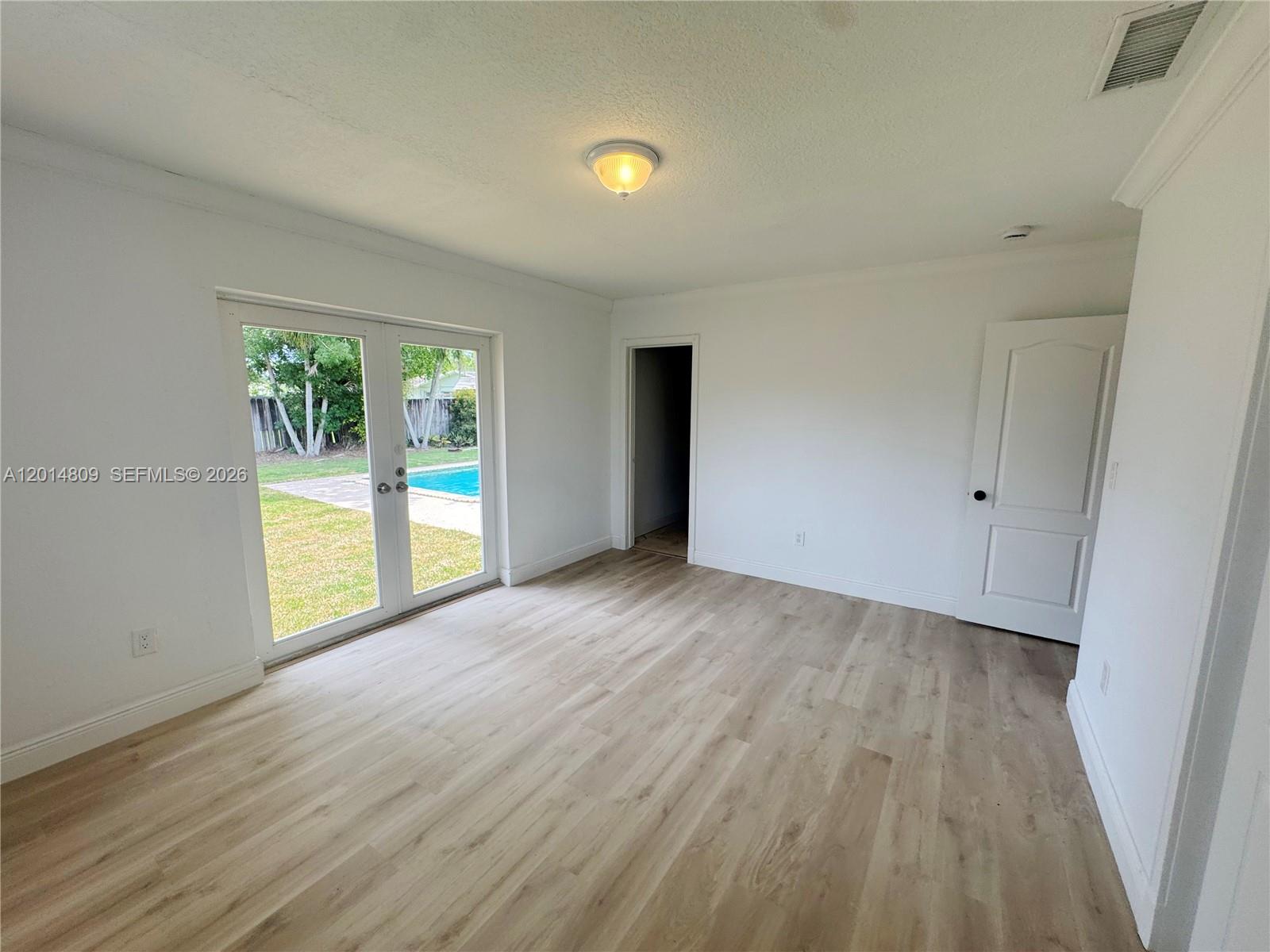 9620 Kendale Blvd Miami, FL 33176