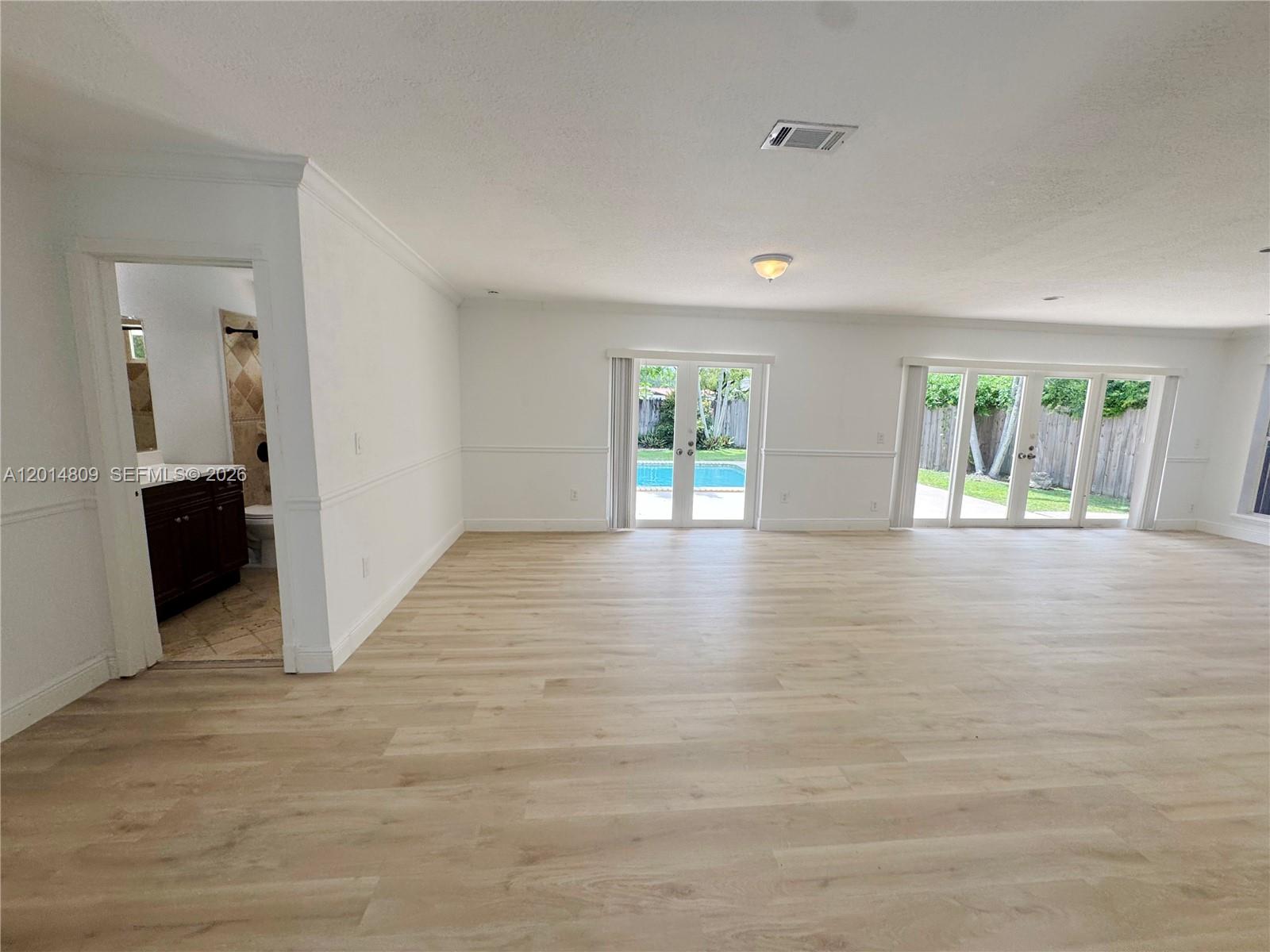 9620 Kendale Blvd Miami, FL 33176