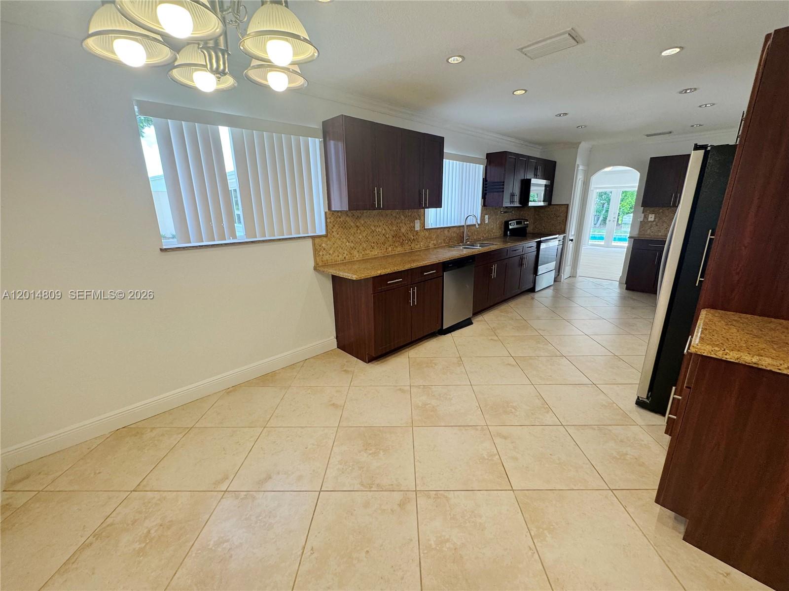 9620 Kendale Blvd Miami, FL 33176