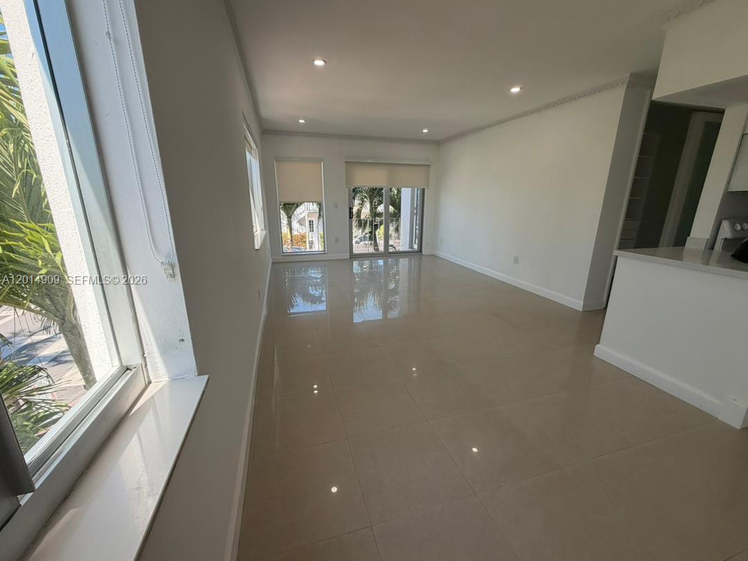 641 Espanola Way #14