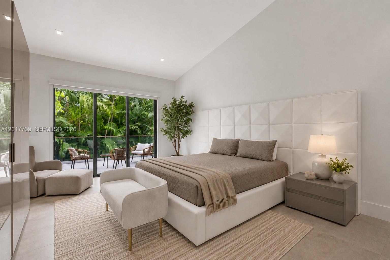 10 Samana Dr Miami, FL 33133
