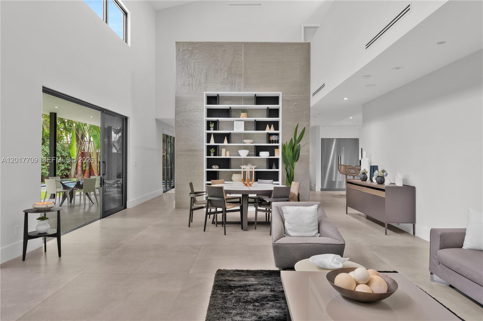 10 Samana Dr Miami, FL 33133