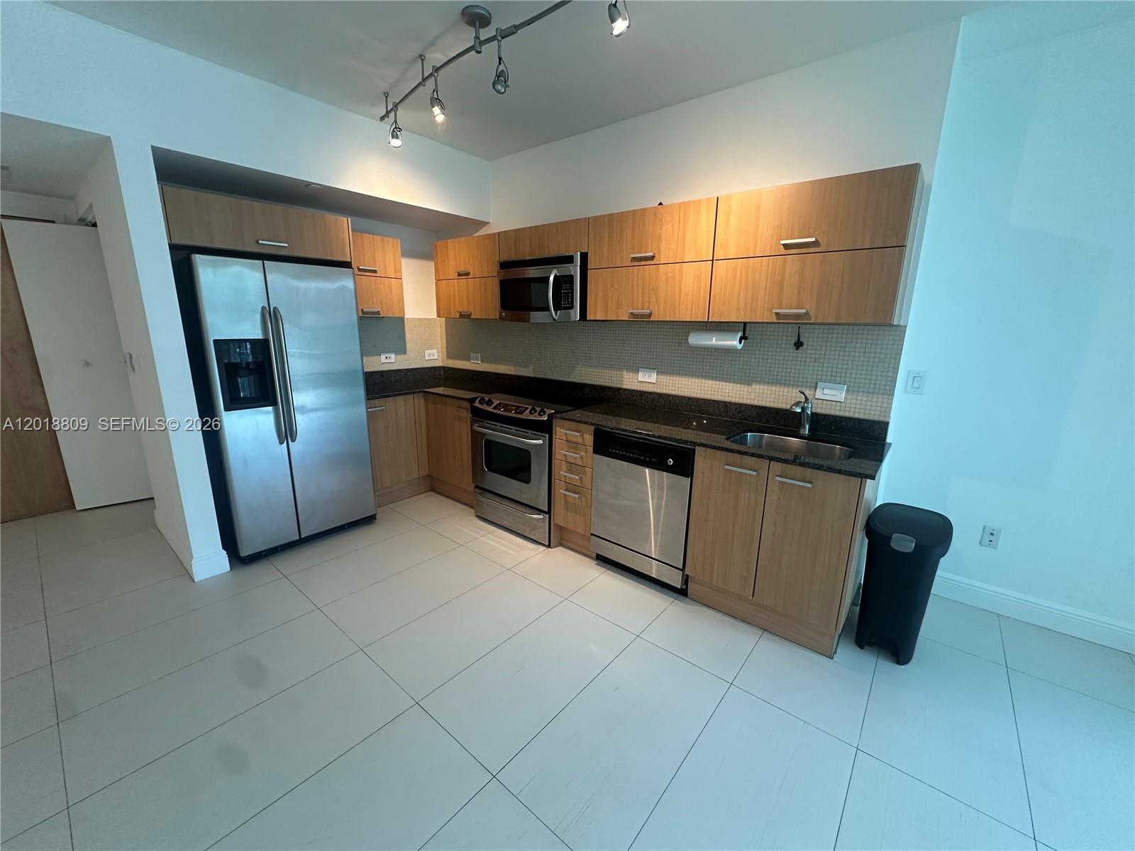 350 S Miami Ave #2008