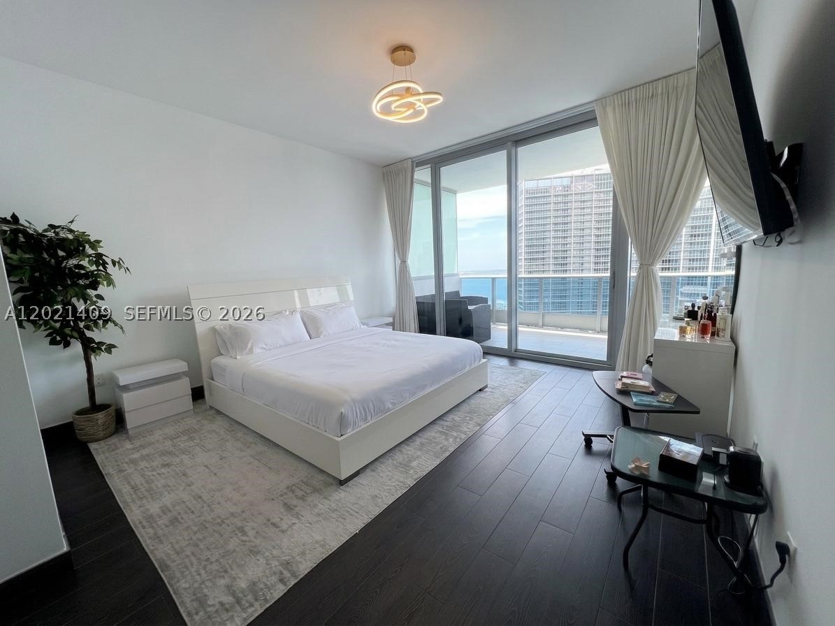 image Epic Residences14