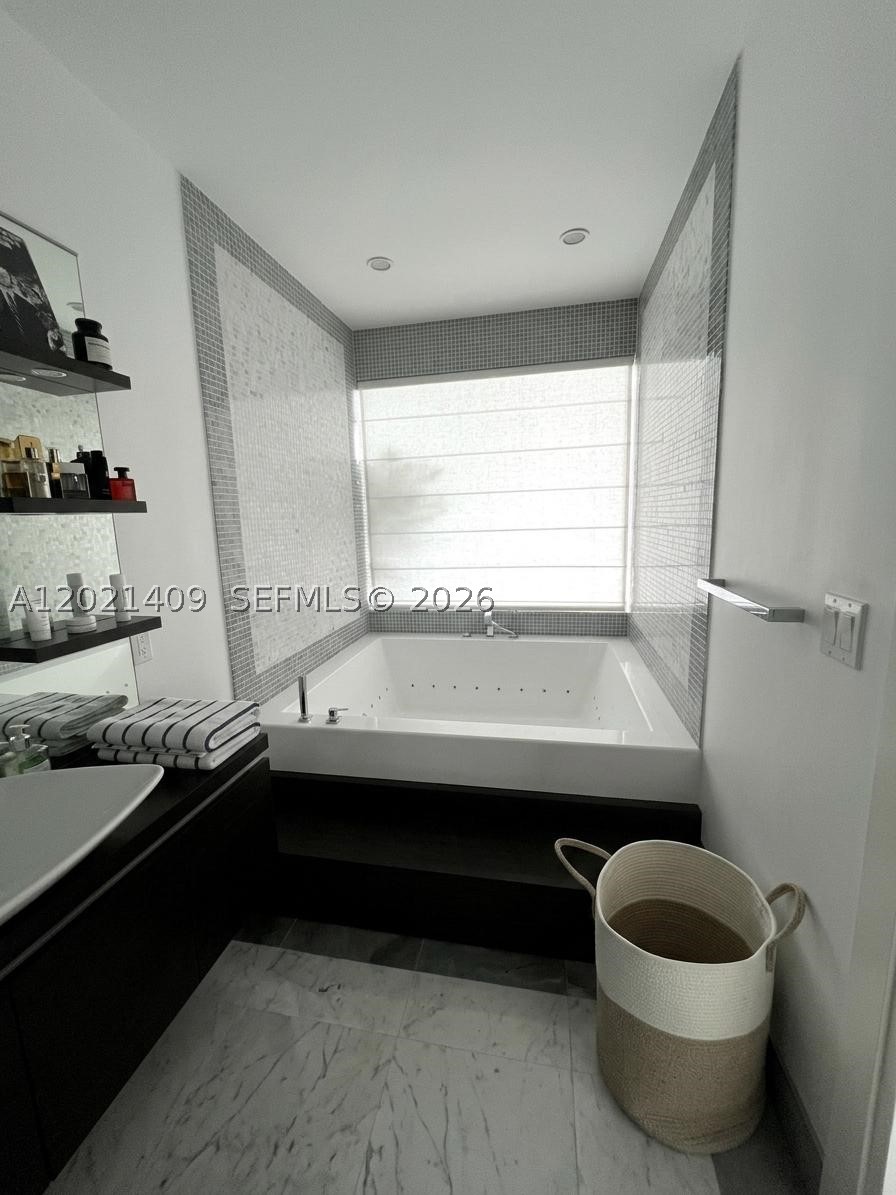 image Epic Residences16