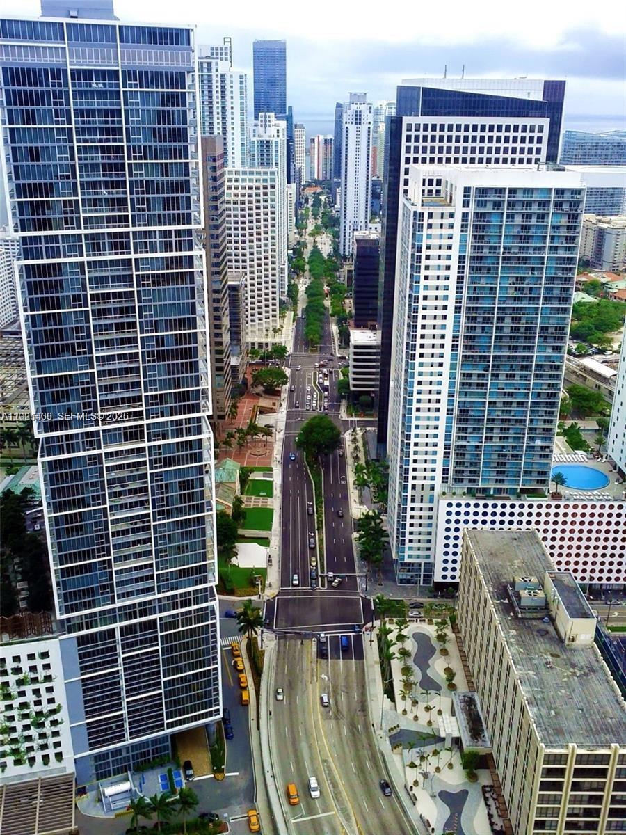 200 Biscayne Blvd Way #5004 Miami, FL 33131