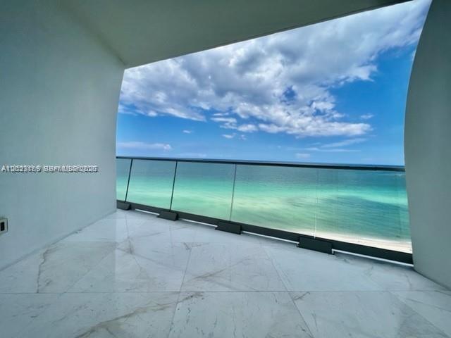 16901 Collins Ave #1104 Sunny Isles Beach, FL 33160