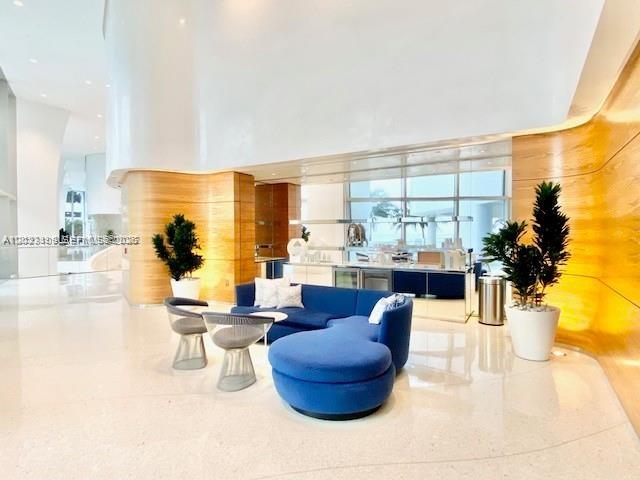 16901 Collins Ave #1104 Sunny Isles Beach, FL 33160