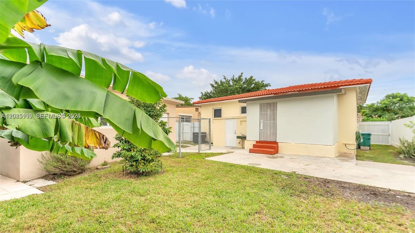 3375 SW 1st St Miami, FL 33135