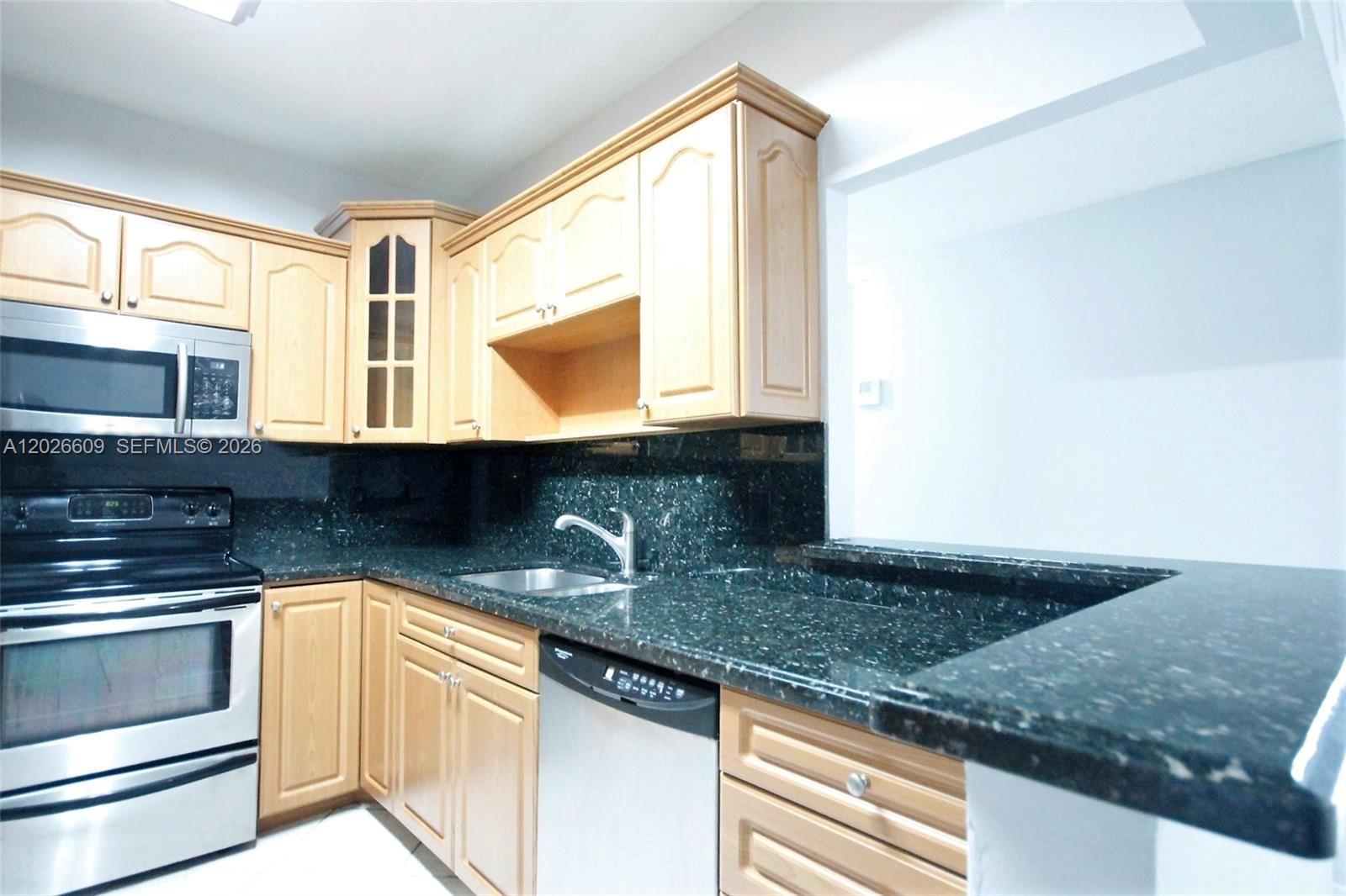 1455 N Treasure Dr #1A