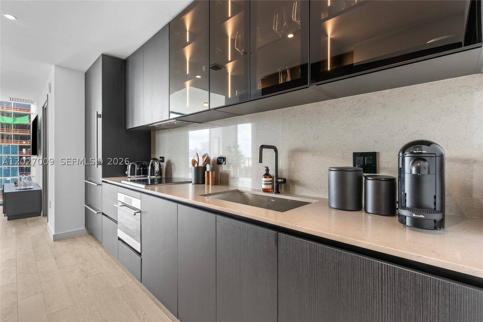 image E11EVEN Hotel & Residences20