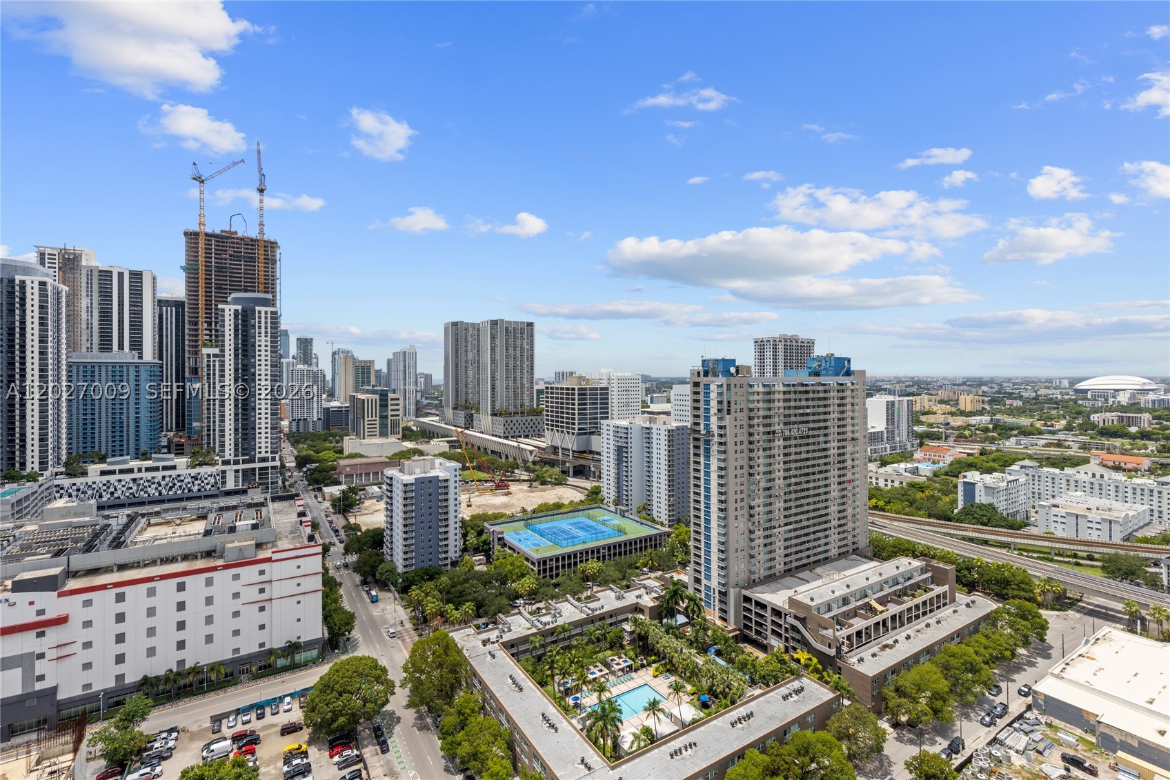 image E11EVEN Hotel & Residences31