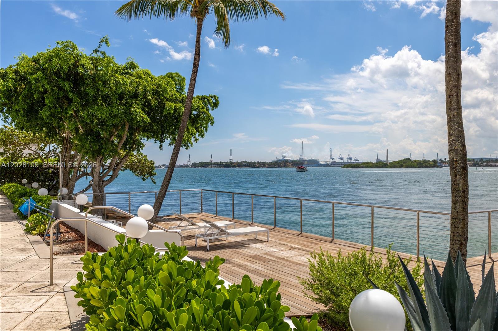3 Island Ave #11B Miami Beach, FL 33139