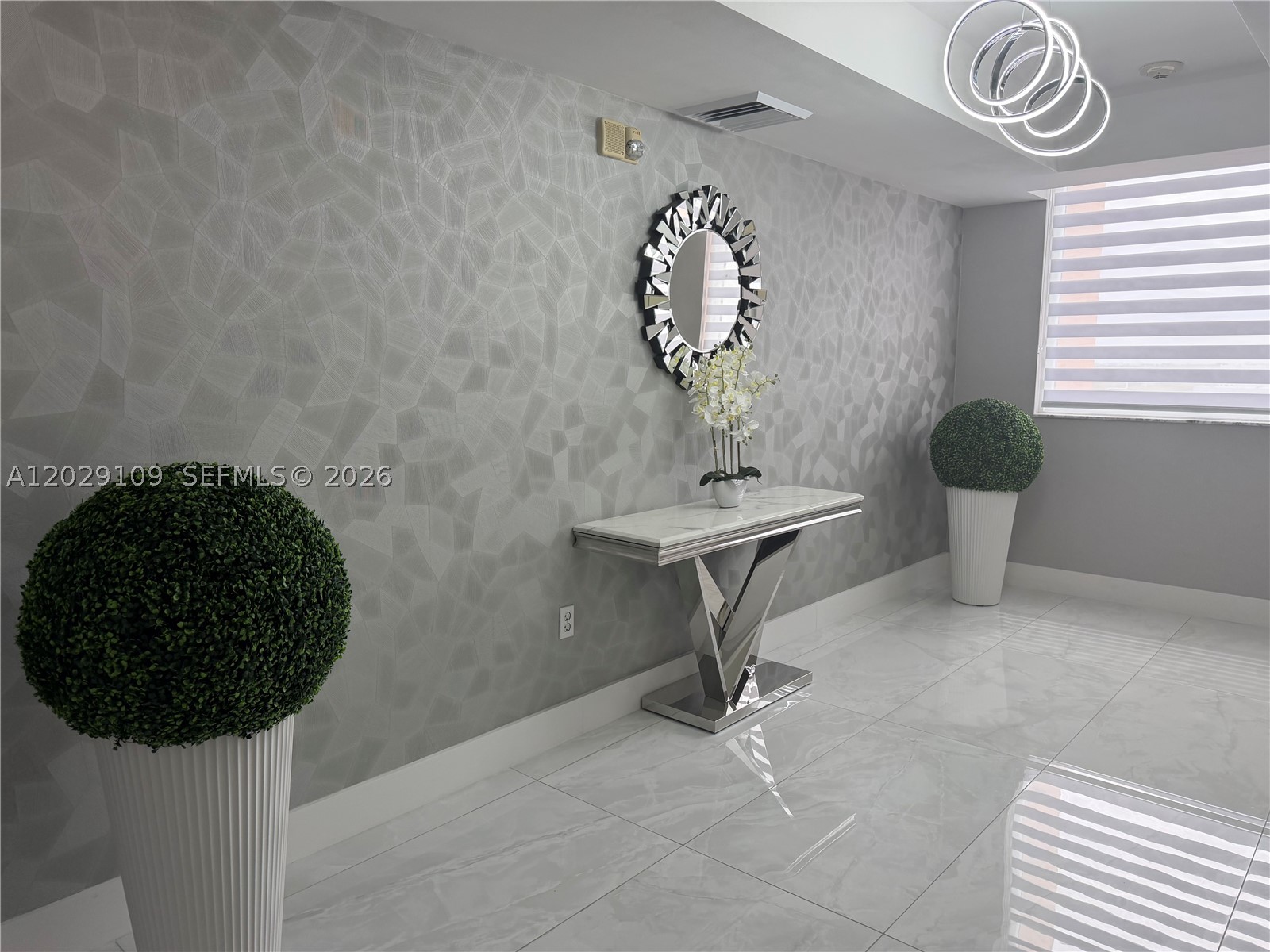 image The Venture at Aventura13