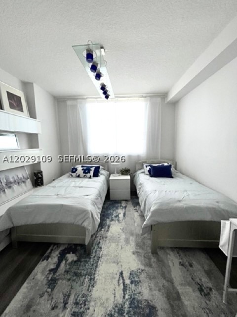 image The Venture at Aventura8