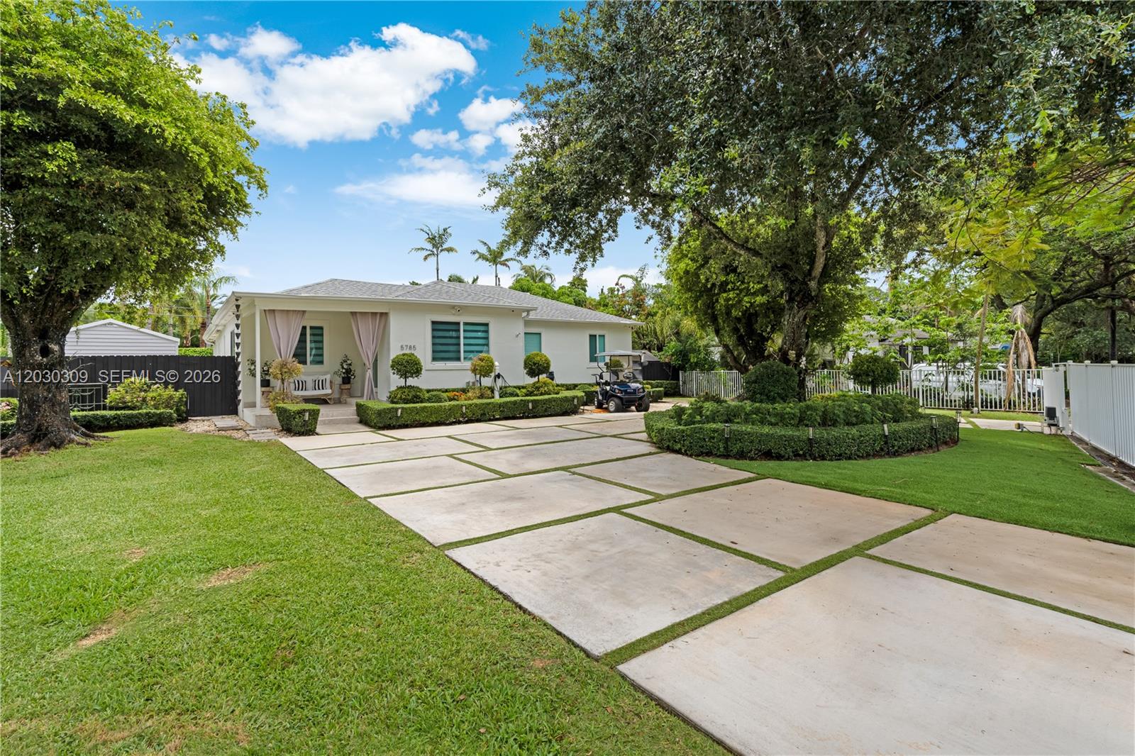 5785 SW 46th Ter Miami, FL 33155