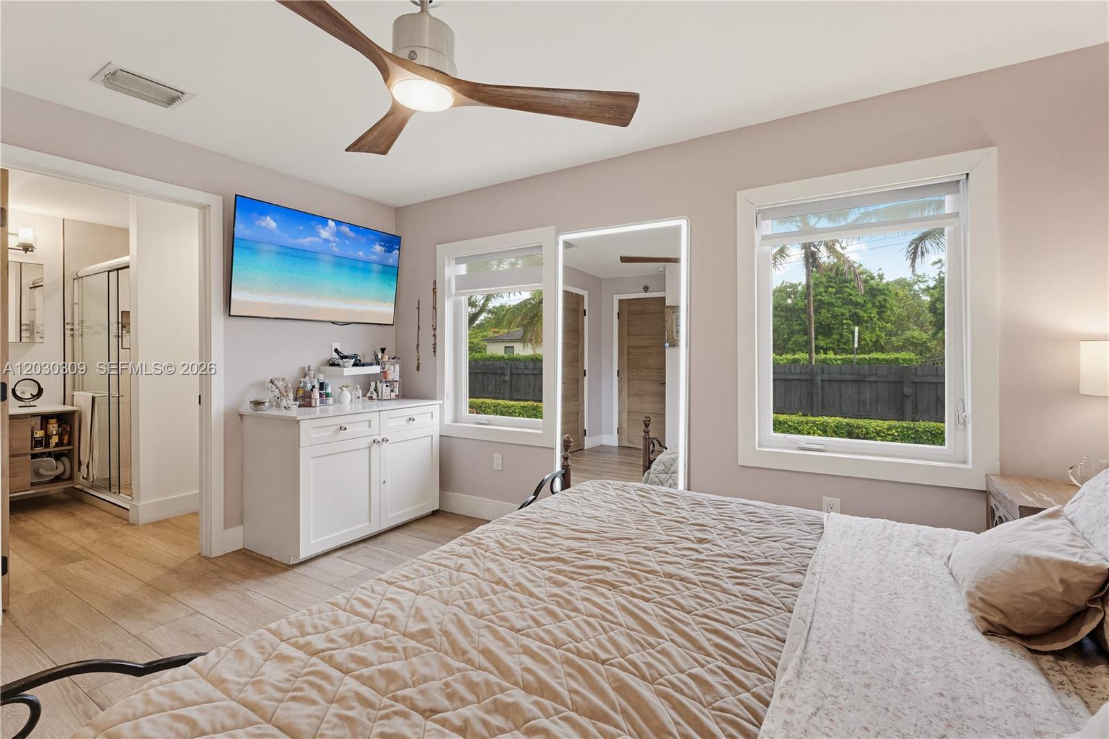 5785 SW 46th Ter Miami, FL 33155