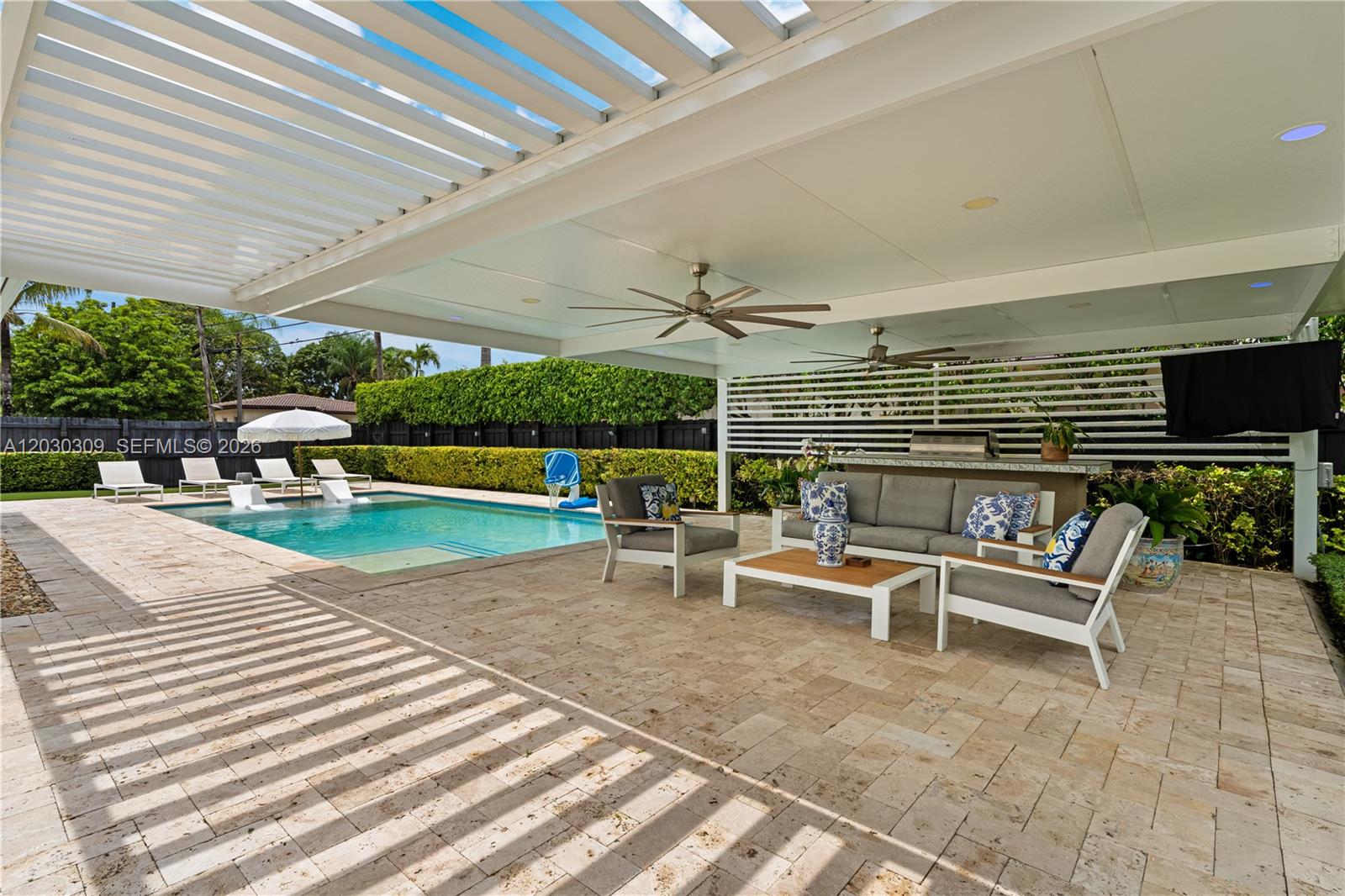 5785 SW 46th Ter Miami, FL 33155