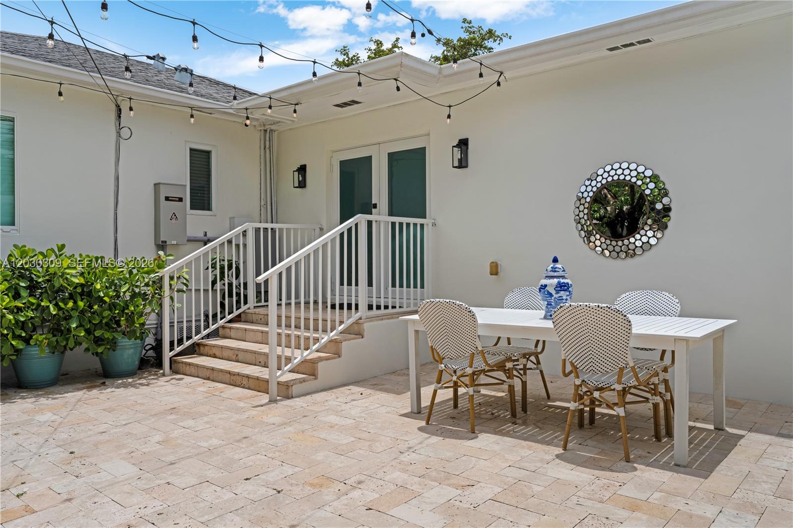 5785 SW 46th Ter Miami, FL 33155