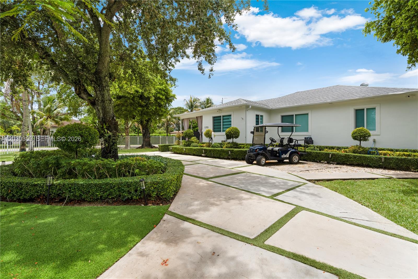 5785 SW 46th Ter Miami, FL 33155