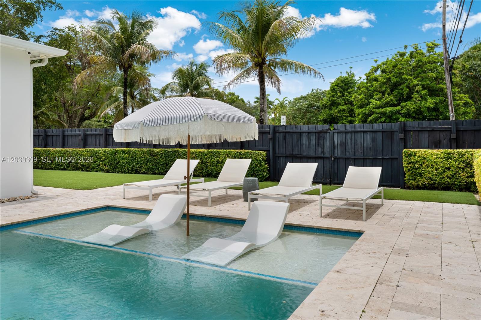 5785 SW 46th Ter Miami, FL 33155