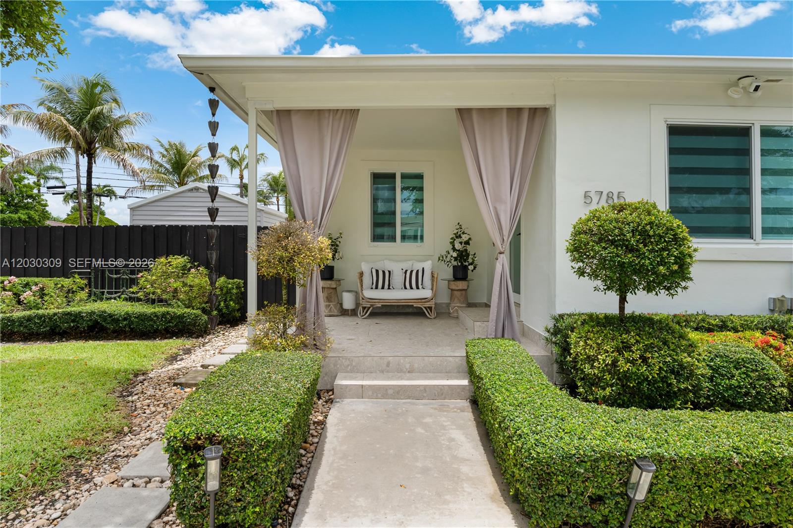 5785 SW 46th Ter Miami, FL 33155