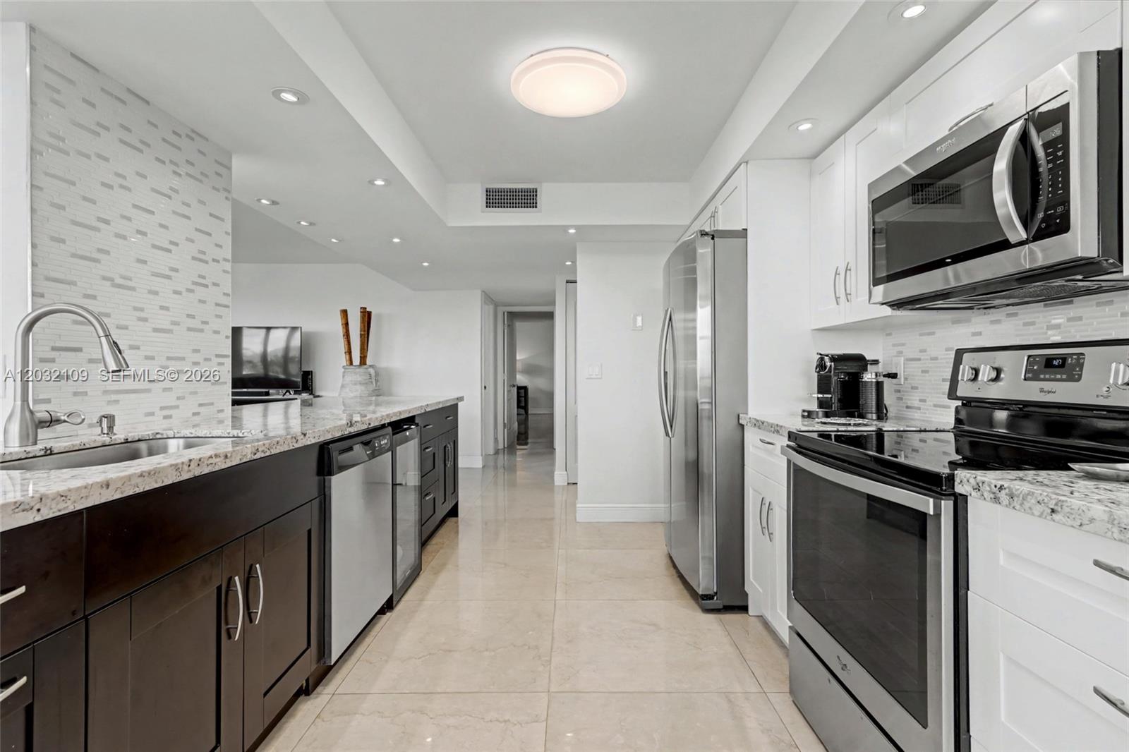 2017 S Ocean Dr #209