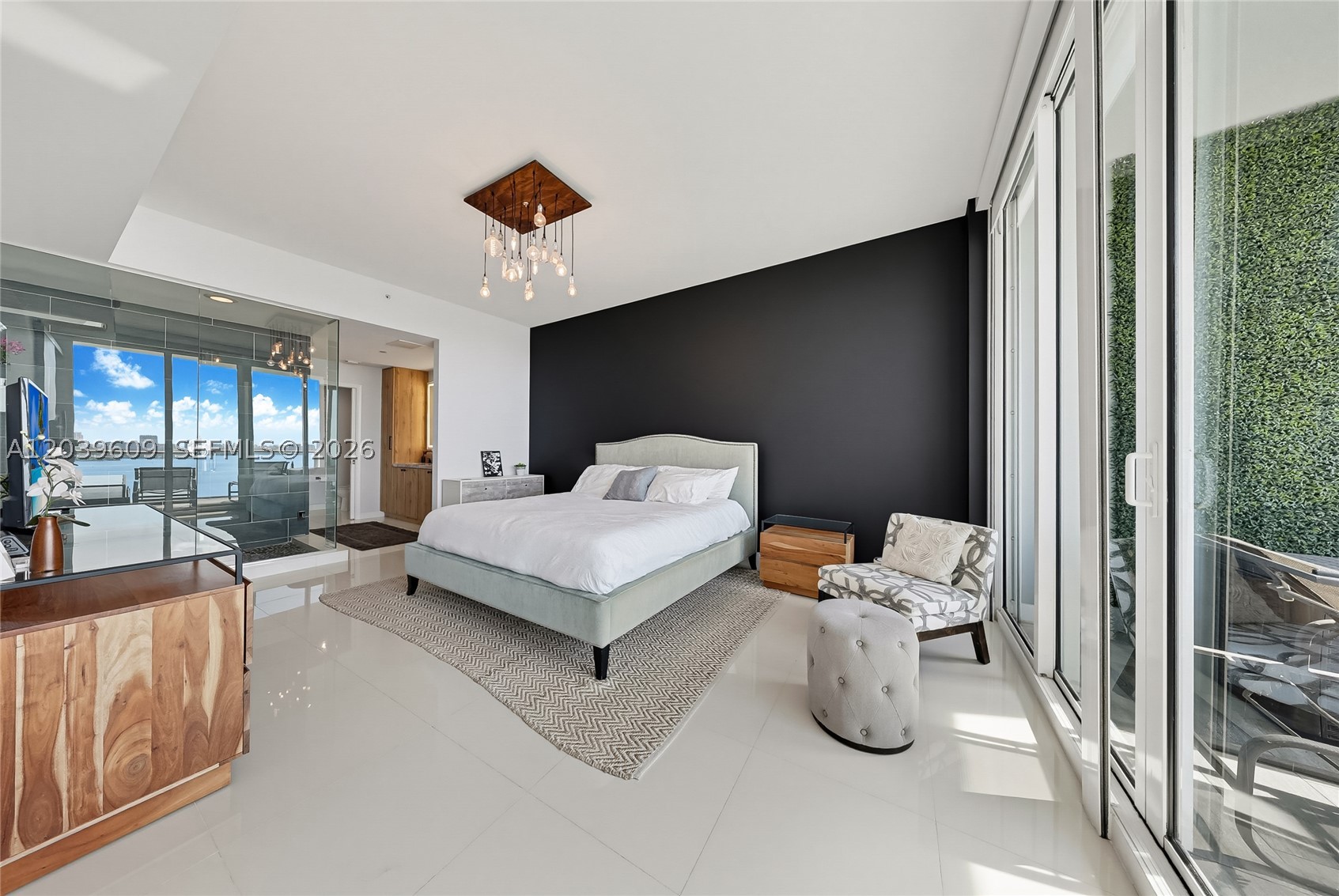 image Paramount Bay6