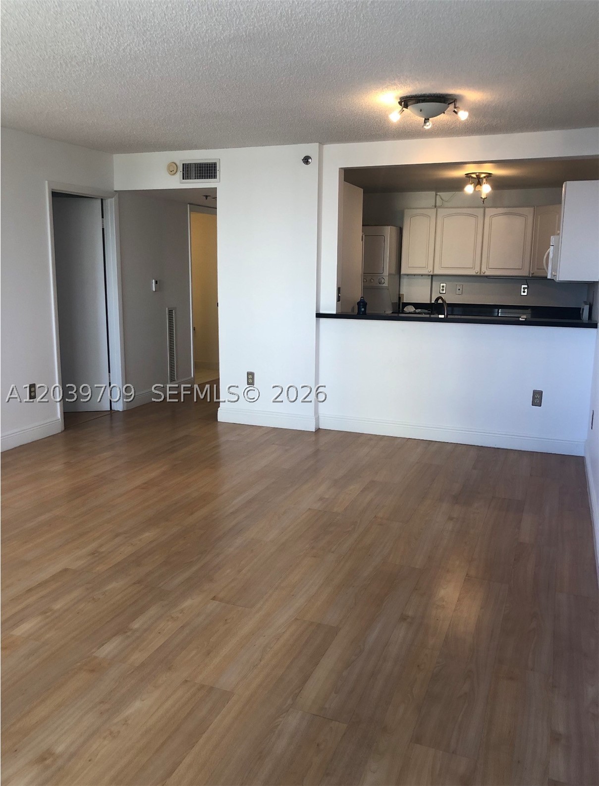 540 Brickell Key Dr #828 Miami, FL 33131