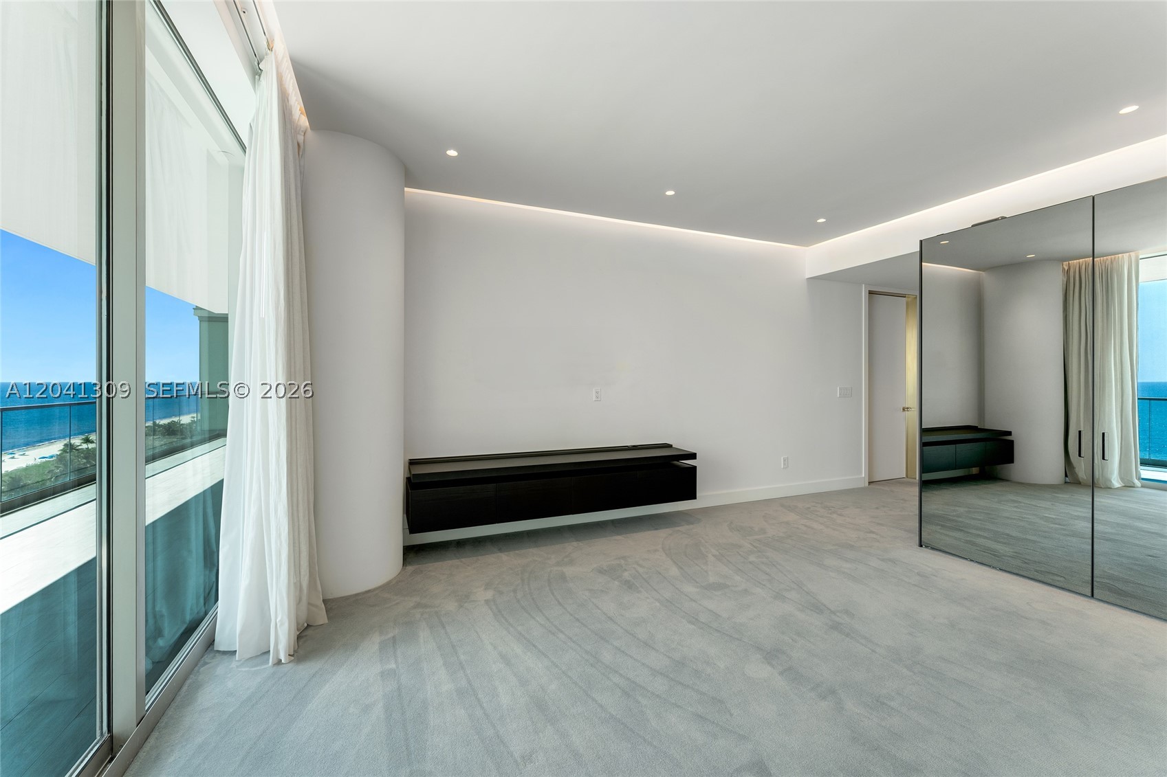 10201 Collins Ave #906 Bal Harbour, FL 33154